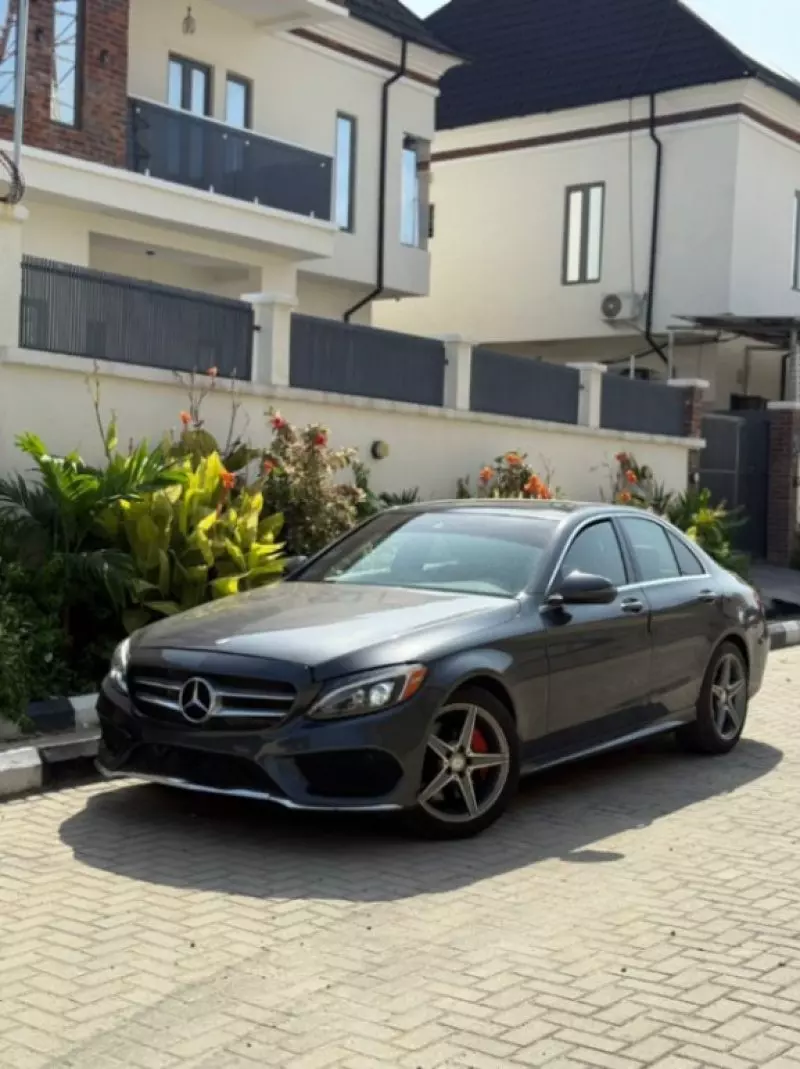 Mercedes-Benz C 300   - 2016