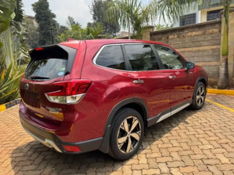 Subaru Forester   - 2018