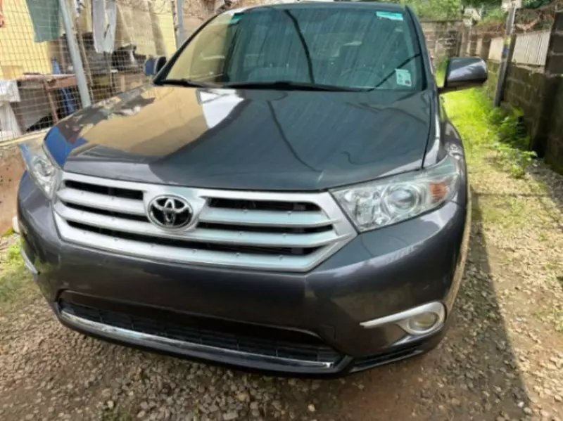 TOYOTA Highlander   - 2013
