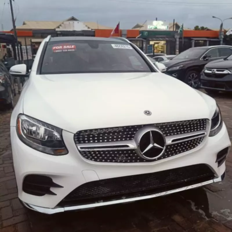 Mercedes-Benz GLC 300   - 2019