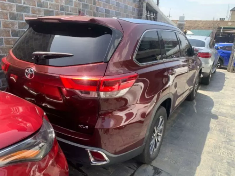 Toyota Highlander   - 2019