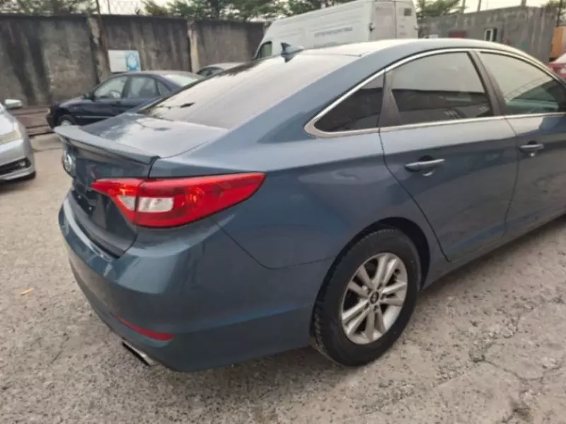 Hyundai Sonata - 2015