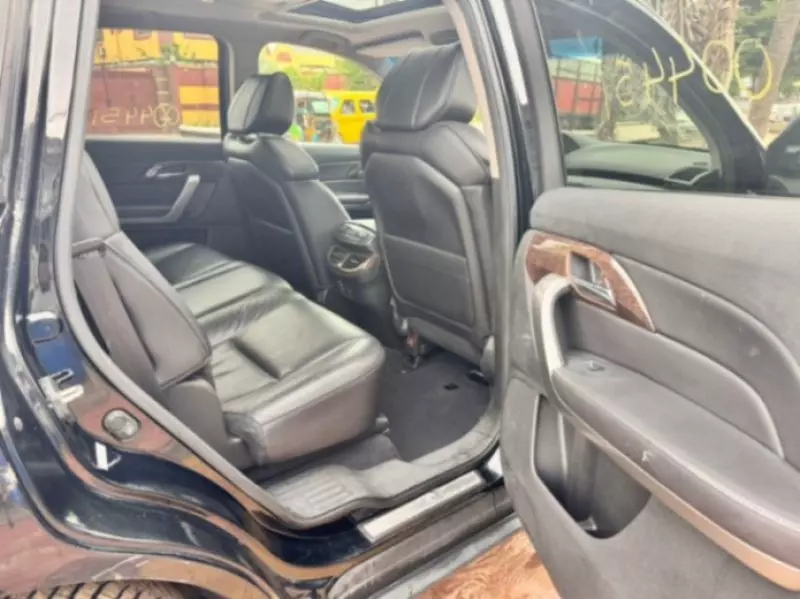 Acura MDX   - 2011