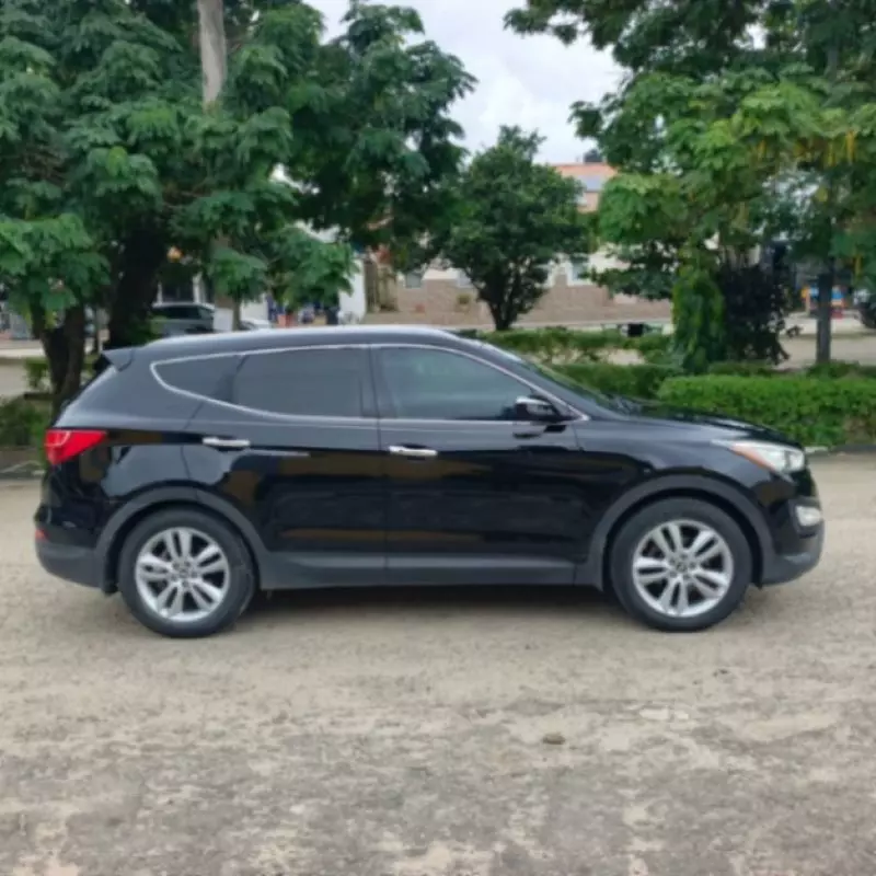 Hyundai Santa Fe - 2013