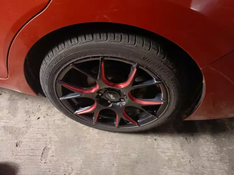 Hyundai Elantra   - 2017