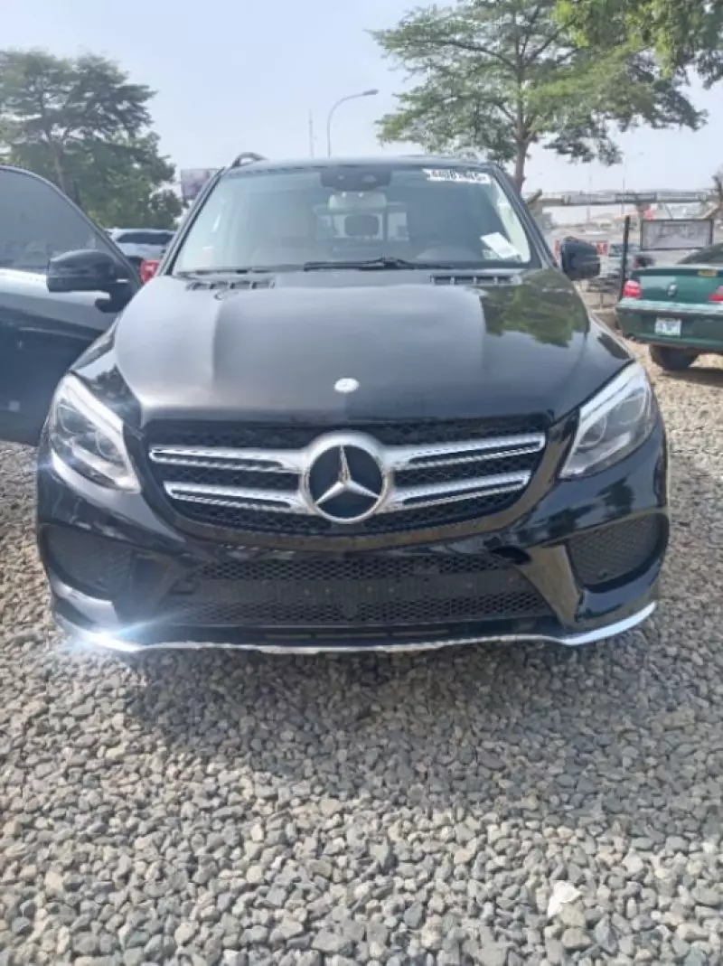 Mercedes-Benz GLE 350   - 2016