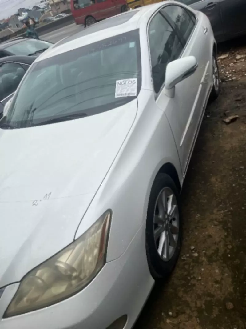 Lexus ES   - 2012