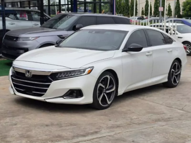 Honda Accord   - 2021