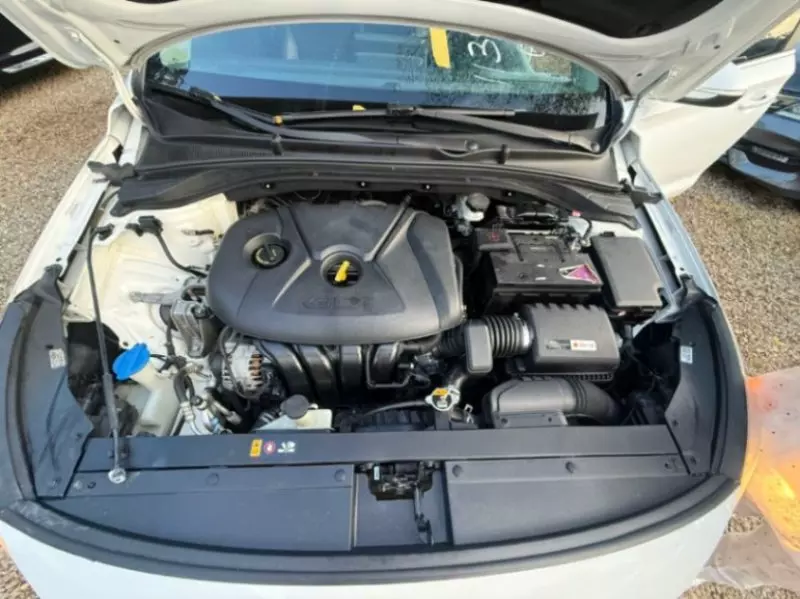 Hyundai Elantra   - 2019