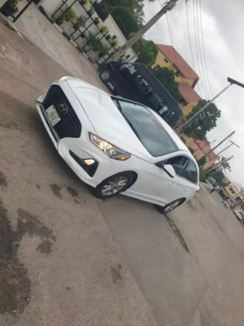 Hyundai Sonata   - 2018