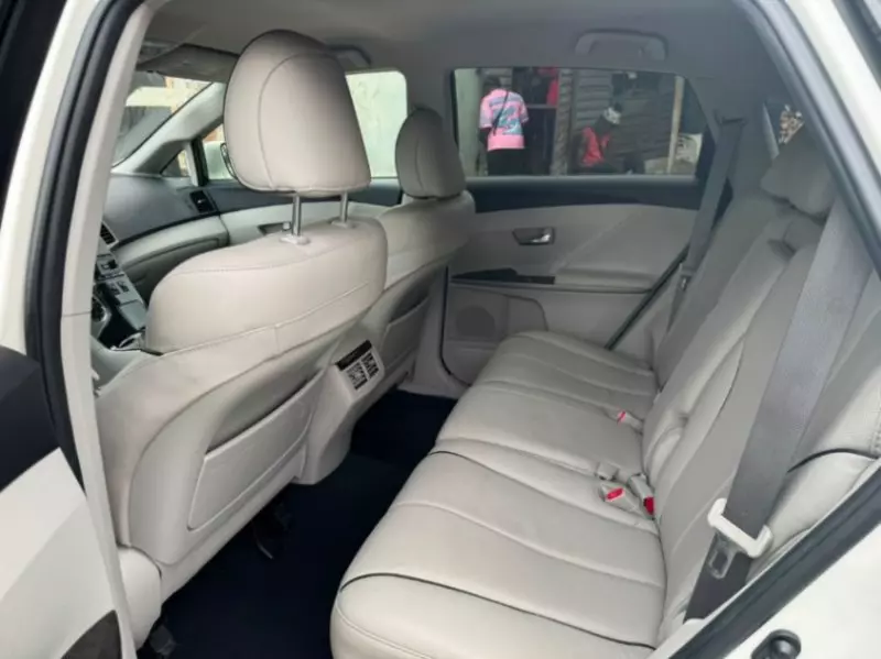 TOYOTA Venza   - 2015