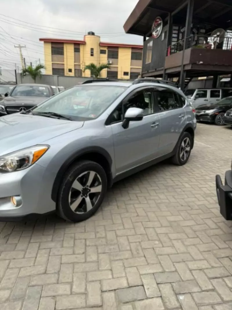 Subaru XV CrossTrek   - 2014