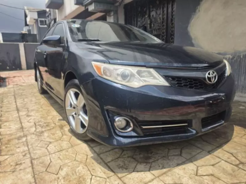 TOYOTA Camry   - 2014