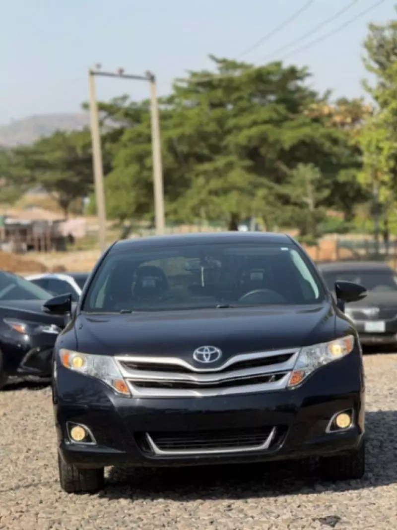 Toyota Venza   - 2013