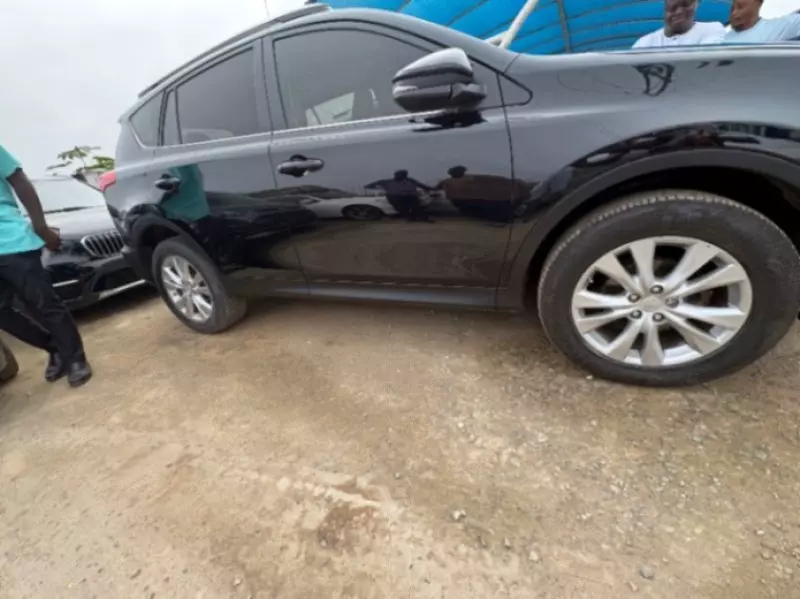 TOYOTA RAV 4   - 2015