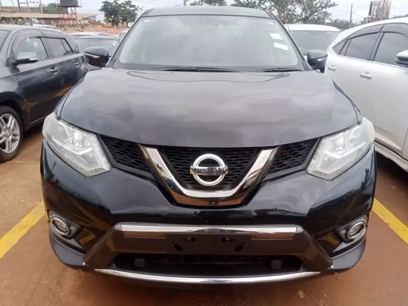 Nissan X-Trail   - 2015