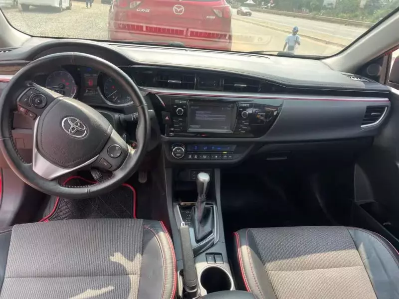 Toyota Corolla   - 2015