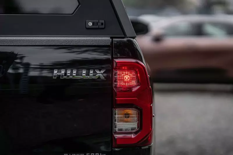 TOYOTA Hilux   - 2022