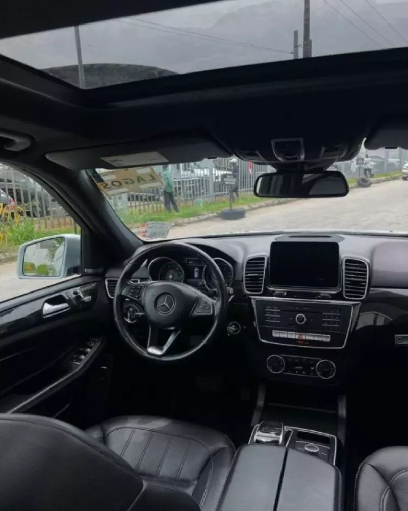 Mercedes-Benz GLE-Class   - 2017