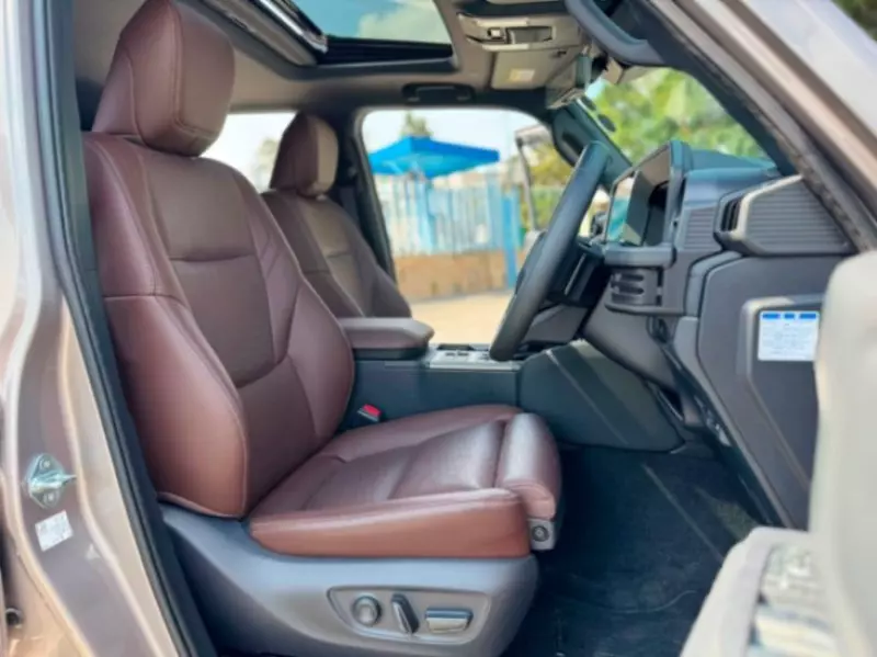 TOYOTA Landcruiser Prado   - 2024