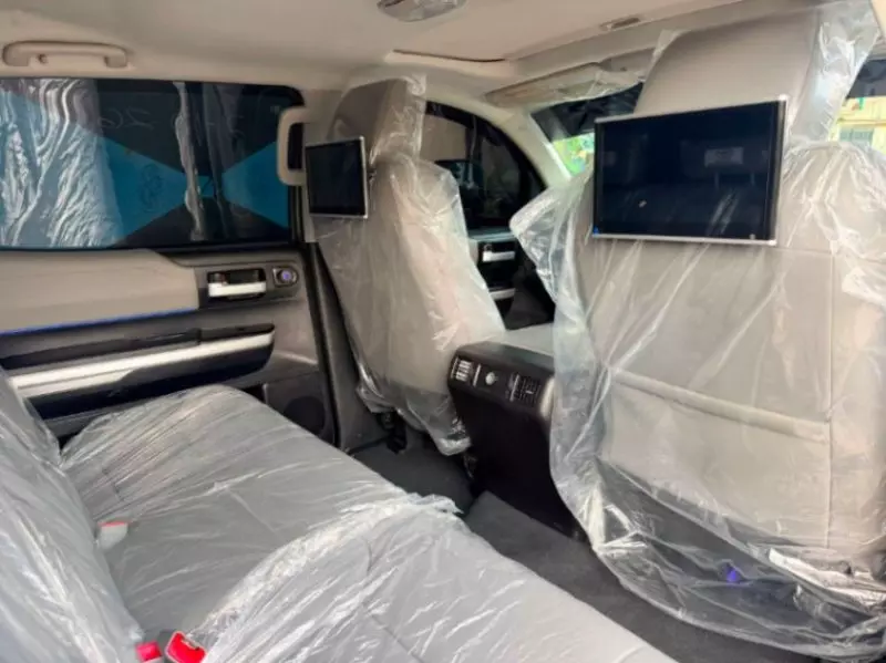 TOYOTA Tundra   - 2014