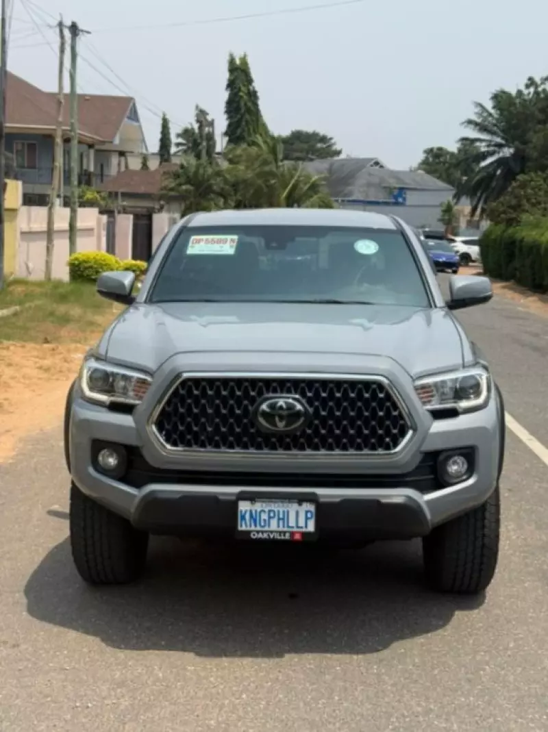 Toyota Tacoma   - 2023