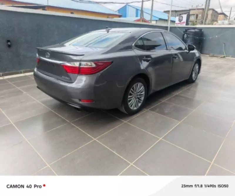 Lexus ES   - 2013