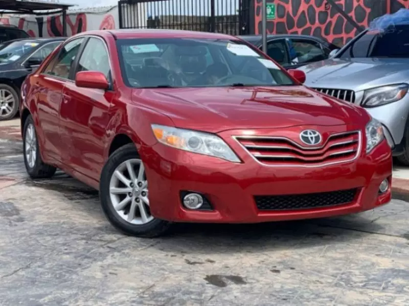 TOYOTA Camry   - 2011