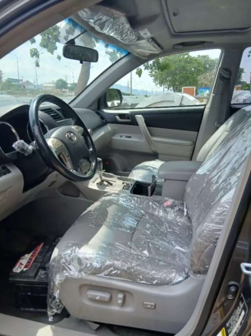Toyota Highlander   - 2009