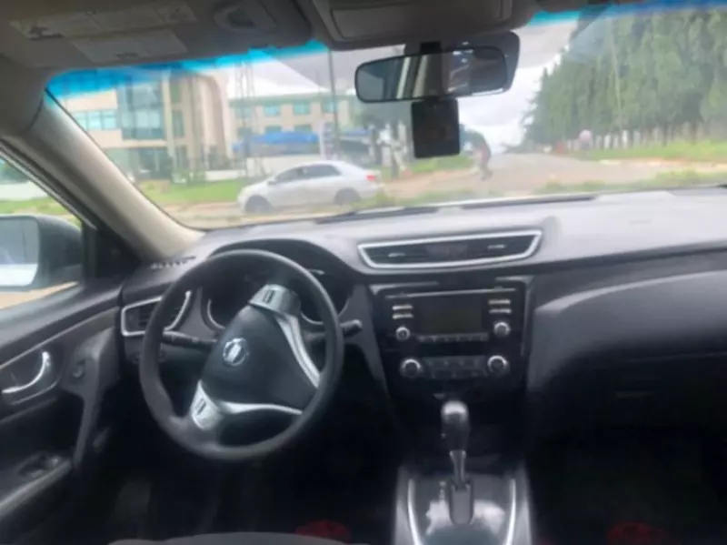 Nissan Rogue   - 2015