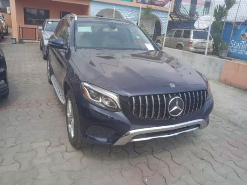 Mercedes-Benz GLC 300   - 2018
