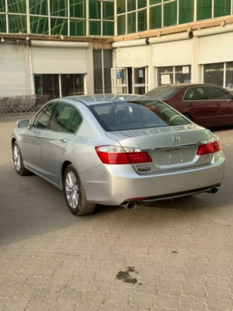 Honda Accord   - 2013