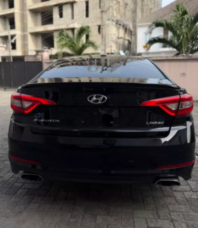 Hyundai Sonata   - 2017