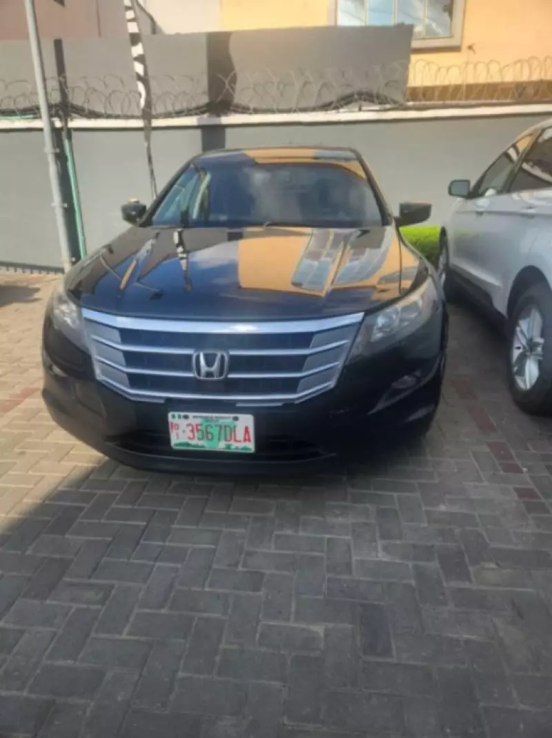 Honda Crosstour   - 2012
