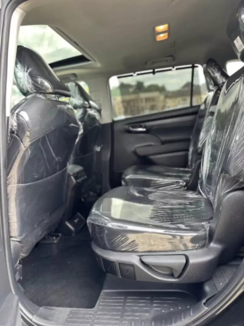 TOYOTA Highlander   - 2021