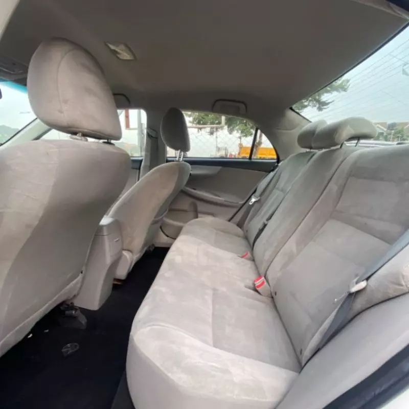 TOYOTA Corolla - 2013