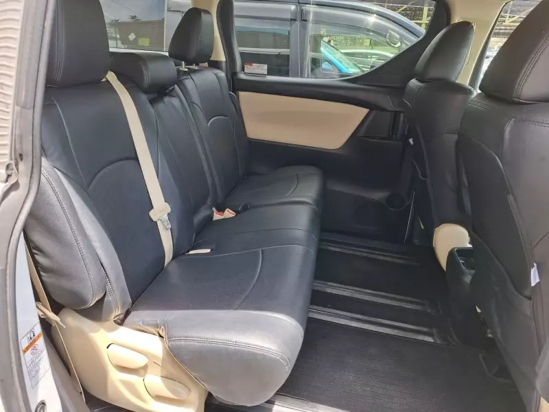 Toyota Alphard   - 2020