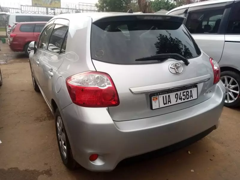 Toyota Auris   - 2010