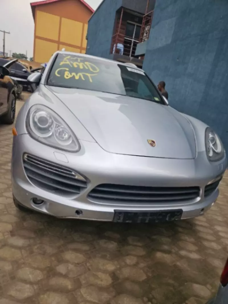 PORSCHE Cayenne   - 2013