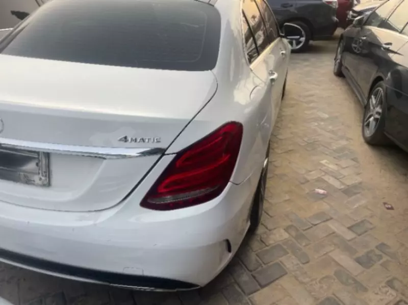 Mercedes-Benz C-Class - 2015