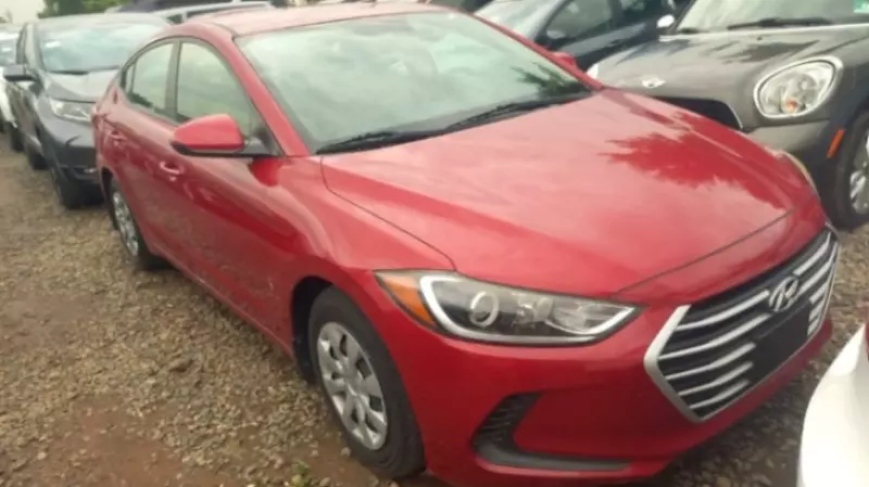 Hyundai Elantra   - 2018