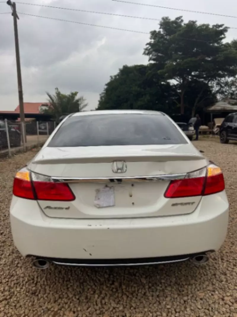 Honda Accord   - 2014