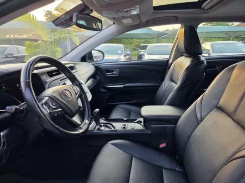 Toyota Avalon   - 2018