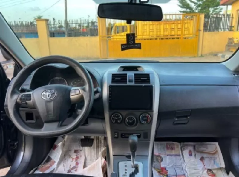 Toyota Corolla   - 2011