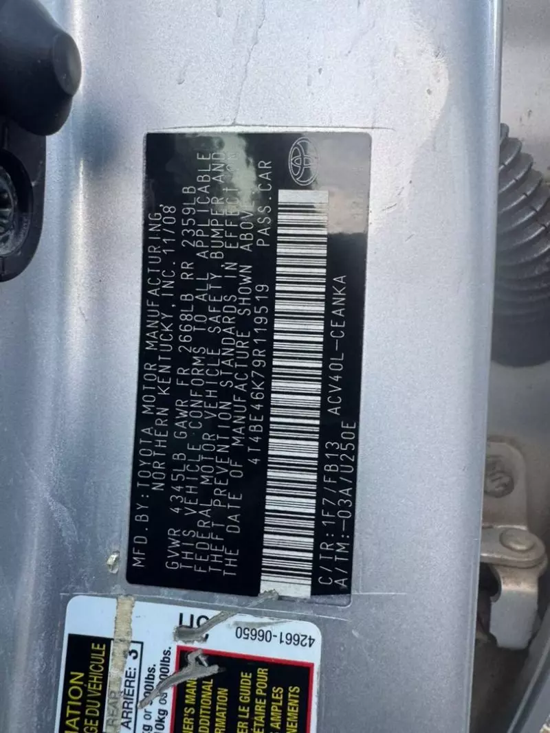 Toyota Camry   - 2009
