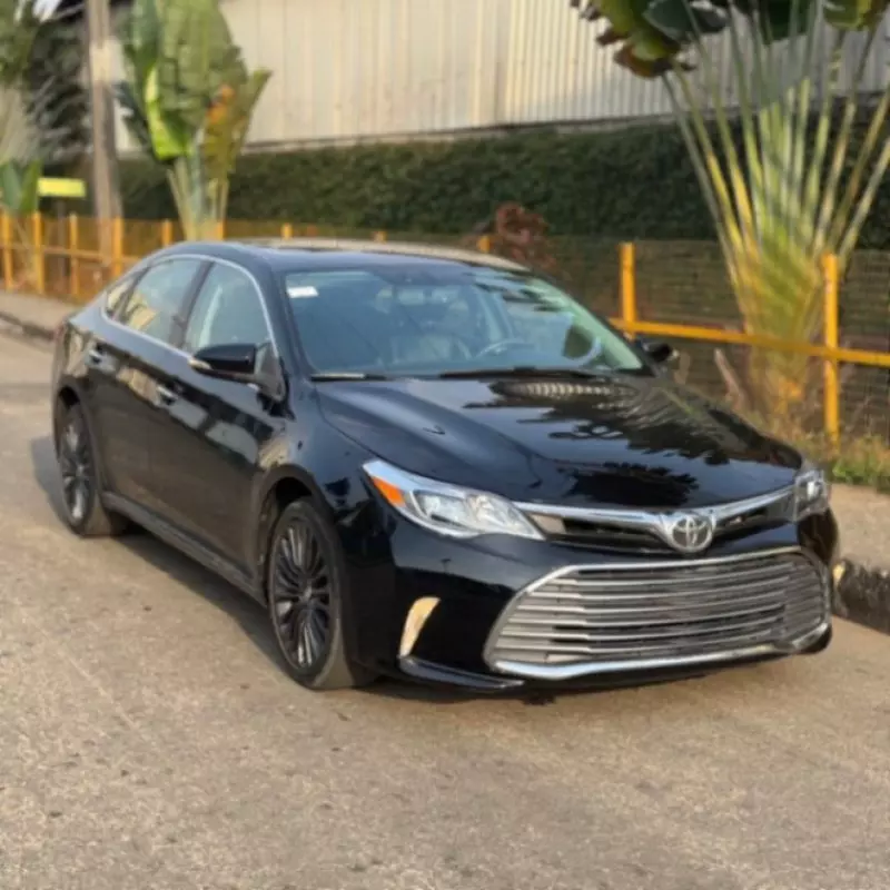 Toyota Avalon   - 2016
