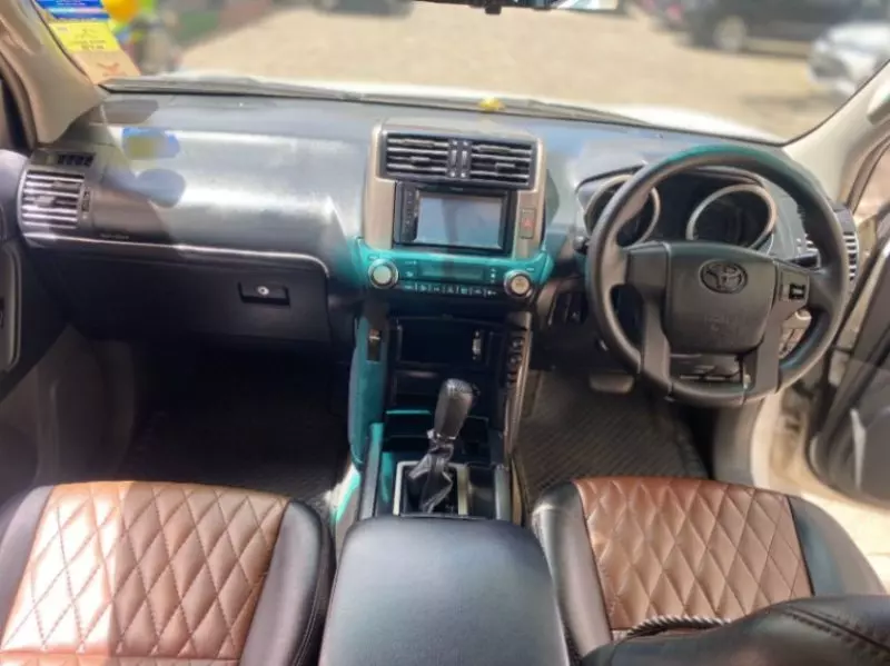 Toyota Prado   - 2011