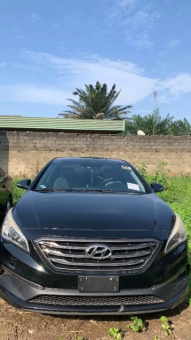 Hyundai Sonata   - 2015
