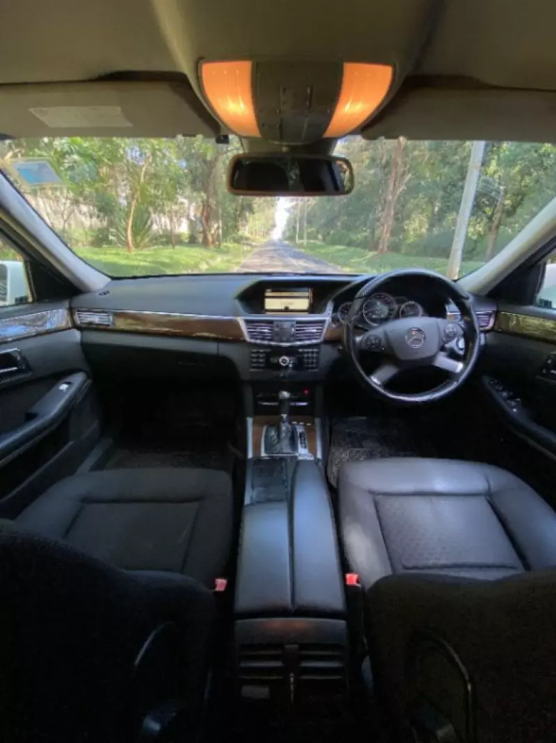 Mercedes-Benz E 250   - 2010
