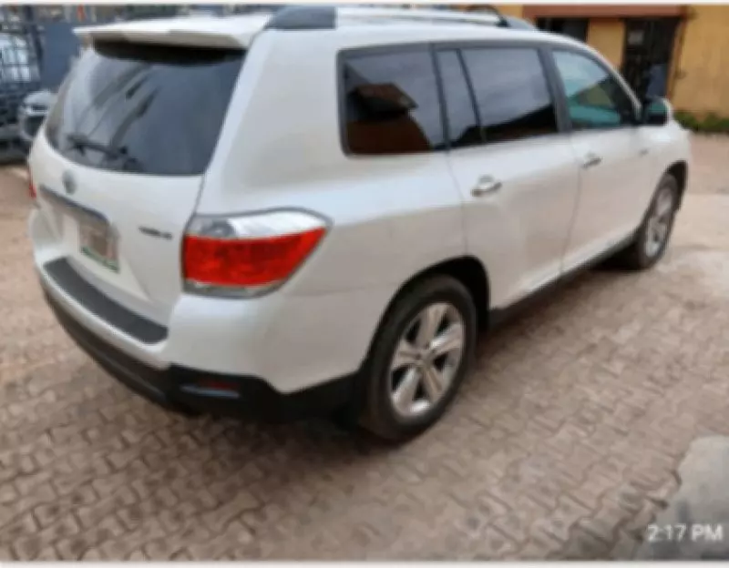 TOYOTA Highlander   - 2013